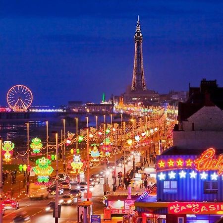 Blackpool Sleepover Apartment 1 Free Parking Sleeps 6 ภายนอก รูปภาพ