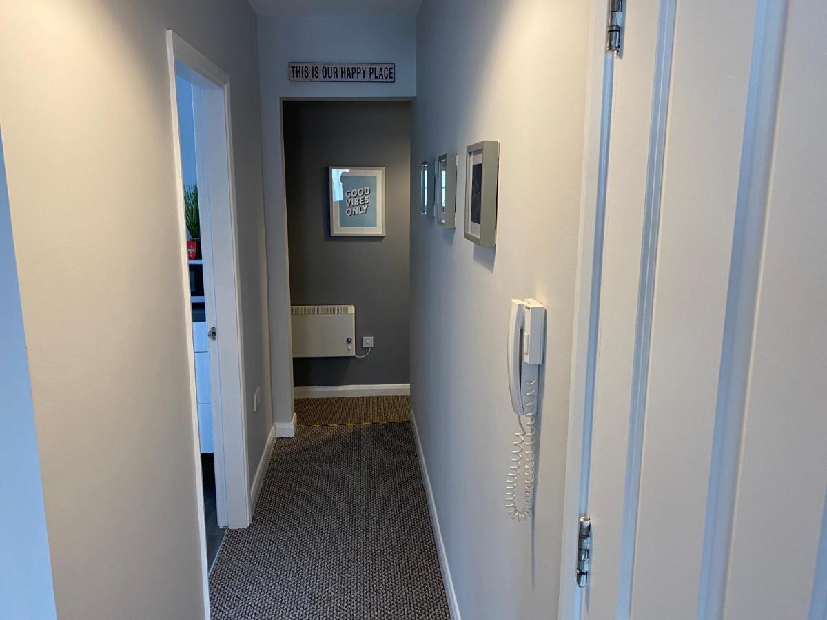 Blackpool Sleepover Apartment 1 Free Parking Sleeps 6 ภายนอก รูปภาพ